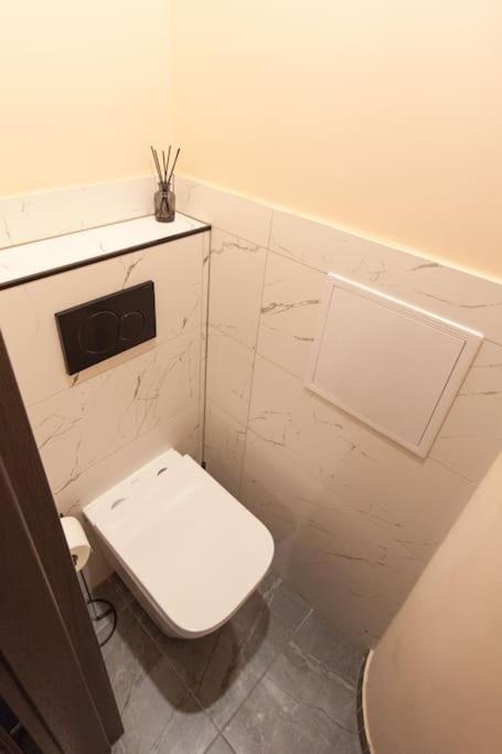 Vysoka Apartman Emf/Stp Pressburg Exterior foto