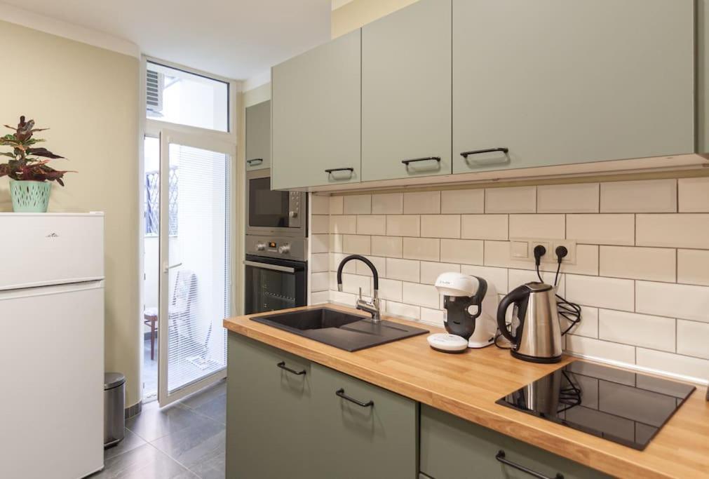 Vysoka Apartman Emf/Stp Pressburg Exterior foto