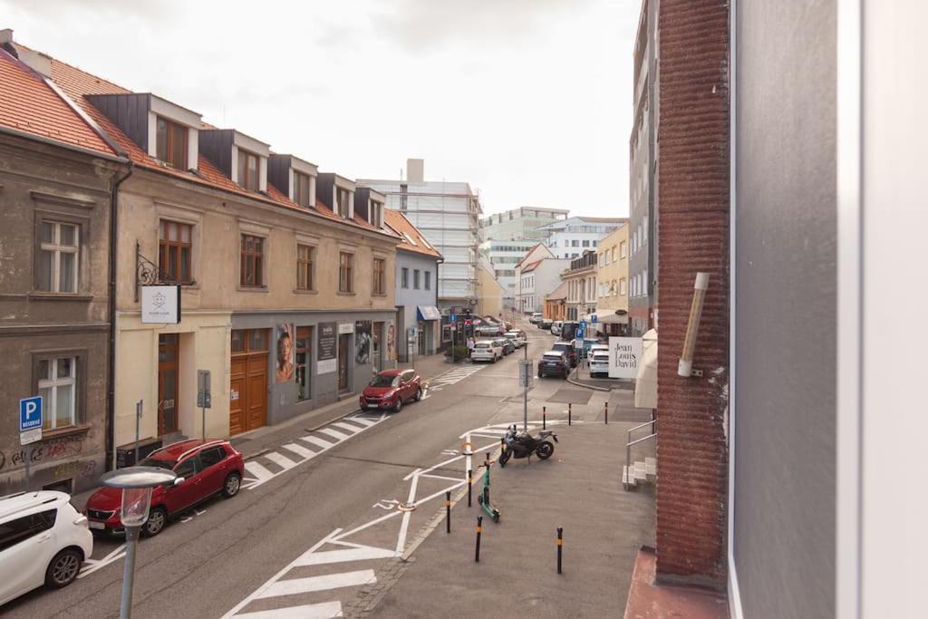 Vysoka Apartman Emf/Stp Pressburg Exterior foto