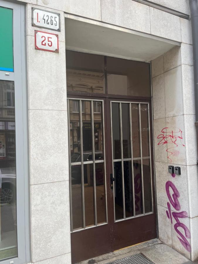 Vysoka Apartman Emf/Stp Pressburg Exterior foto